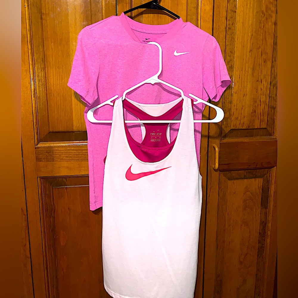TWO - Nike drifit shirts size MEDIUM : 2 for 20$ or 1 for 12$ - jewelry free!